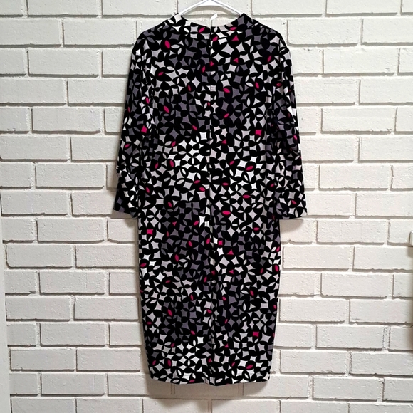 Anne Klein Business/Formal Pleated Criss Cross V-Neck Front Midi Dress. Size 16 - Picture 6 of 9